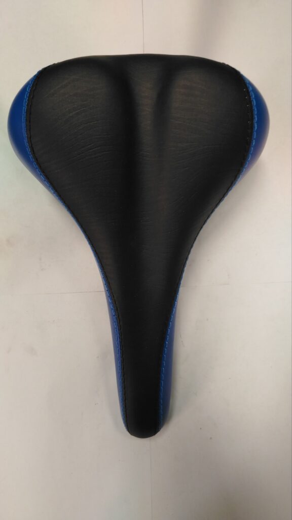 ASIENTO MTB GT "JAGUAR" COLORES NEGRO/AZUL