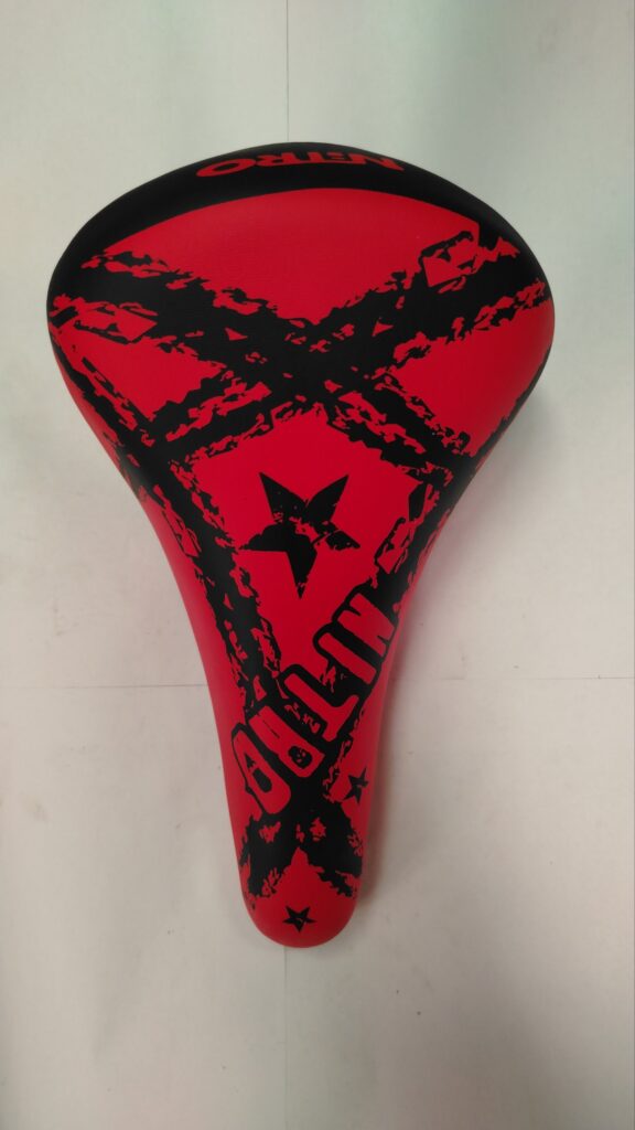 ASIENTO JUVENIL MOD STARS ROJO