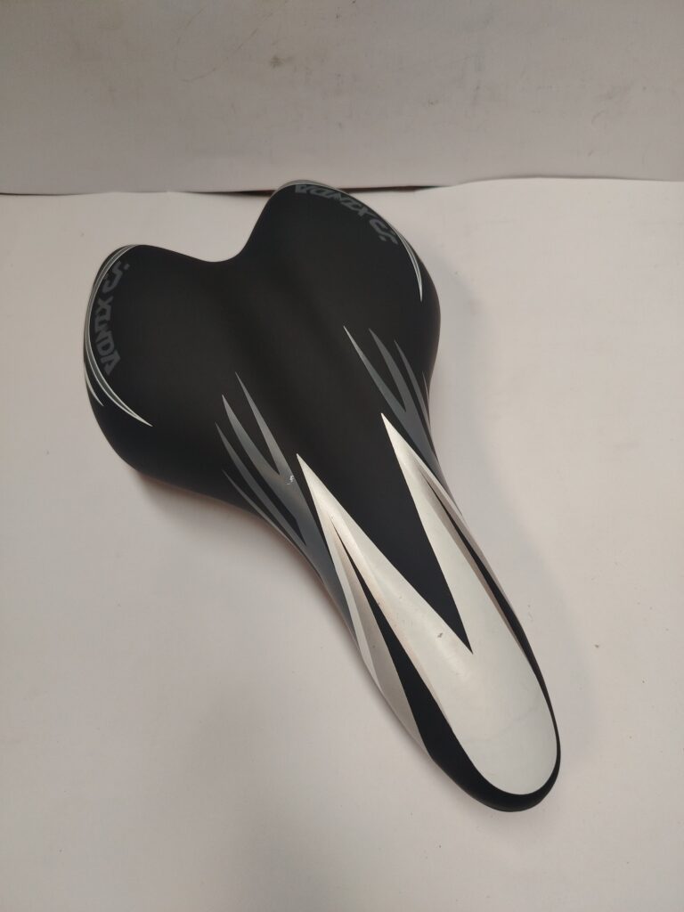 ASIENTO MTB/URBANO NEGRO CON BLANCO XINDA