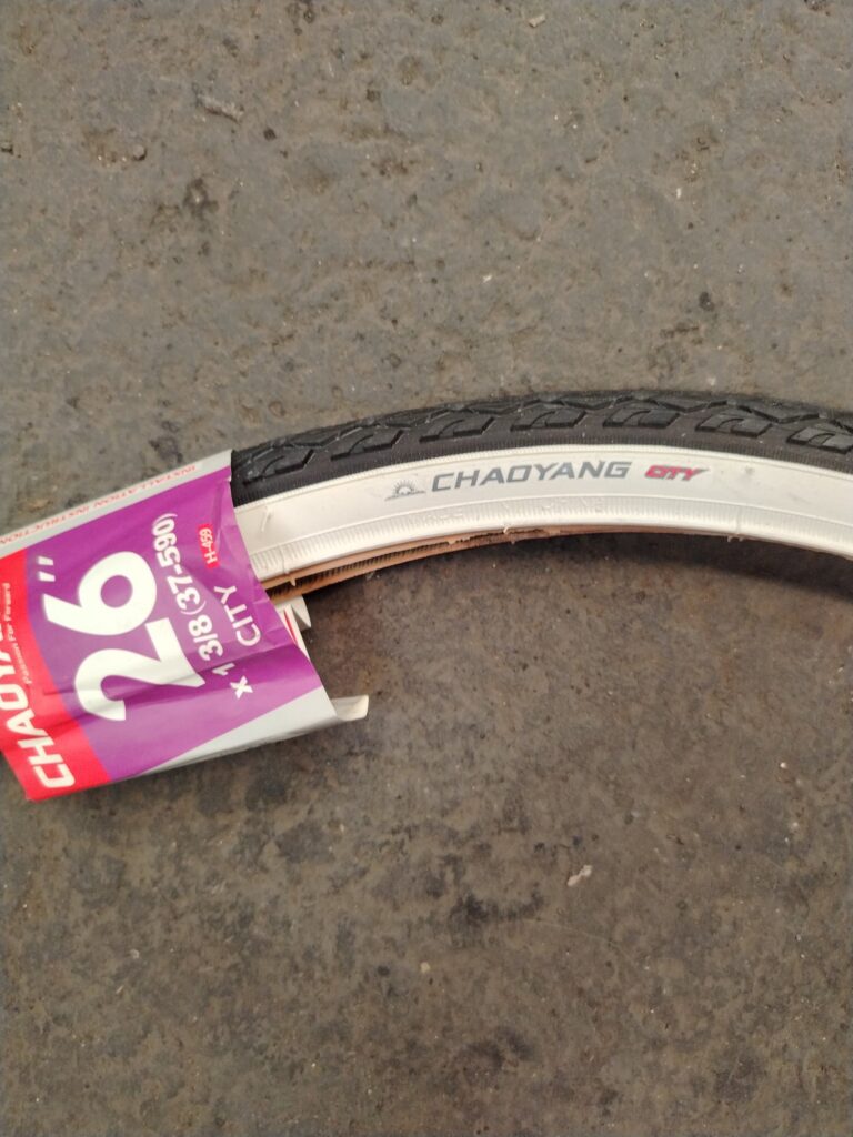 LLANTA R-26*1 3/8 C/BLANCA P/CIUDAD CHAOYANG CHY459226138NB
