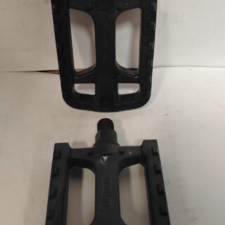 PEDAL 9/6  O 1/2  RESINA CON  REFLEJANTE NEGRO WELLGO FMX FI416039